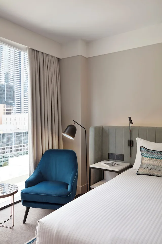Heritage, Premier, King Bed, City View، Hilton Melbourne Little Queen Street 4/5