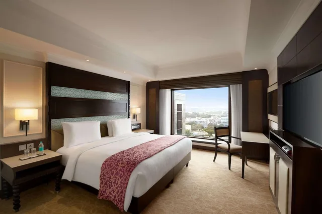 Studio, King Bed, Ramada Plaza by Wyndham Chennai 3/5