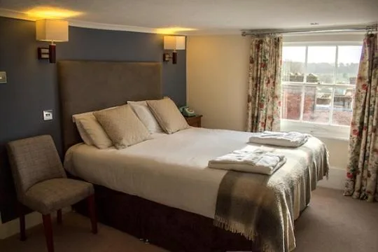 غرفة صغيرة مزدوجة بحوض استحمام، Norfolk Arms Hotel 2/6