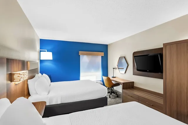 Standard, Single Bed, Holiday Inn Express Hotel And Suites Charleston Southridge 6/10