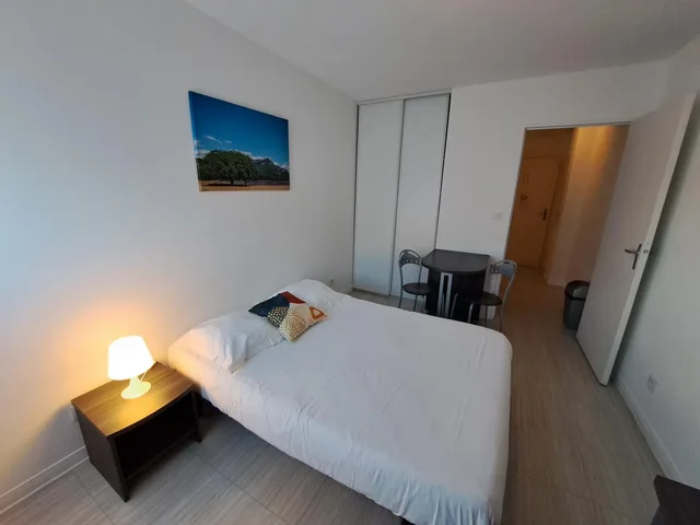 استوديو بشرفة، Residence Aixoise 1/1
