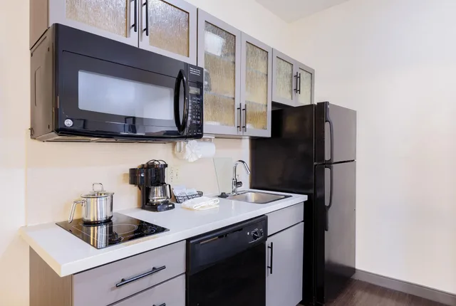 جناح بسرير كينج بغرفة نوم واحدة بمطبخ لذوي الإعاقة، CANDLEWOOD SUITES SAN MARCOS 5/7