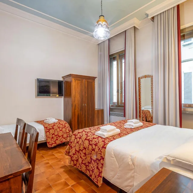 Room, Triple, HOTEL CITY 6/10
