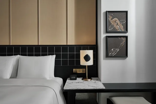 غرفة سوبيريور بسرير كينج بإطلالة على البحر، HUALUXE Shenzhen Bao'an by IHG 5/7