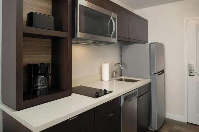 جناح بسرير كينج بغرفة نوم واحدة، Towneplace Suites Lakeland 8/10