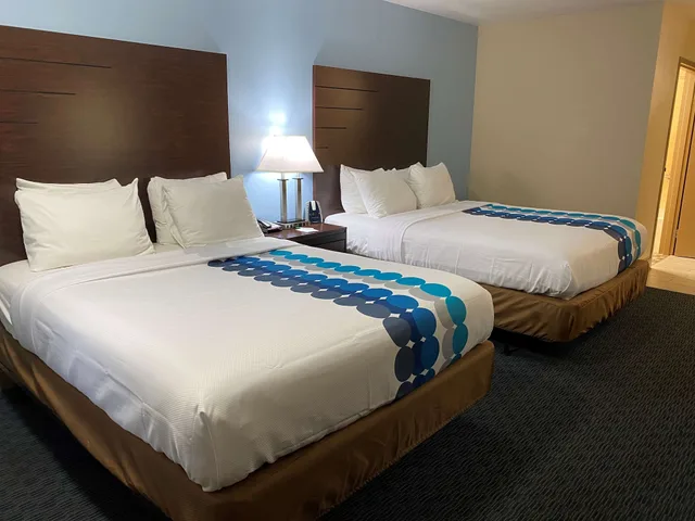 غرفة قياسية بسريرين كوين لذوي الإعاقة، SureStay Hotel by Best Western Bardstown General Nelson 4/7
