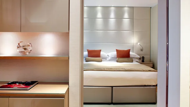 1 Bedroom, Superior, Apartment, Urban View, Sofa، Cheval Three Quays 1/2