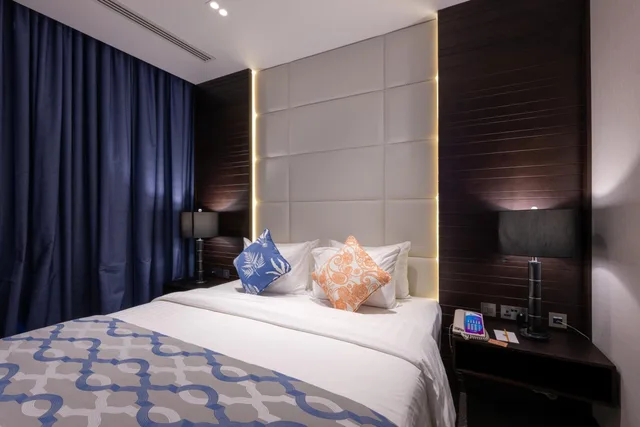 Diplomat, Suite, King Bed, Ramada Encore Hotel by Wyndham Doha 6/10
