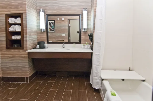 جناح بسريرين كوين بغرفة نوم واحدة لذوي الإعاقة، Holiday Inn Express Suites San Antonio Se By At T Center 2/3