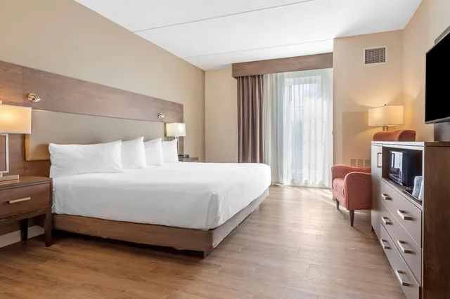 غرفة بسرير مزدوج لذوي الإعاقة، Perth Parkside Inn & Spa, BW Premier Collection 1/6