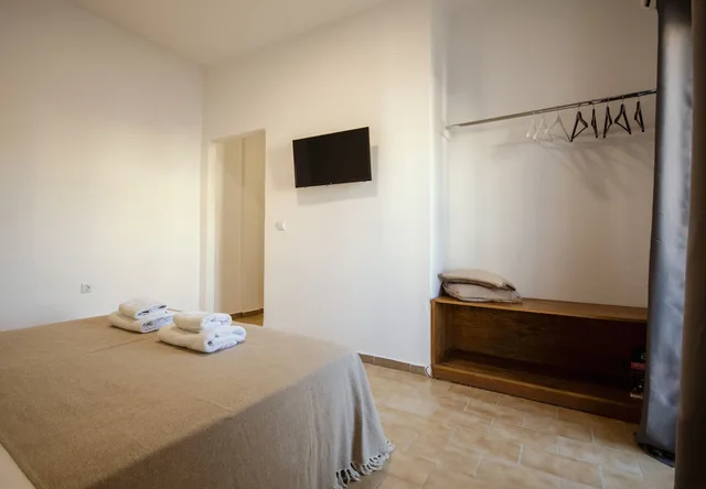 Basic, Double Bed, Street View, Annex، Ionian Blue Beach Hotel Adults Friendly 3/4