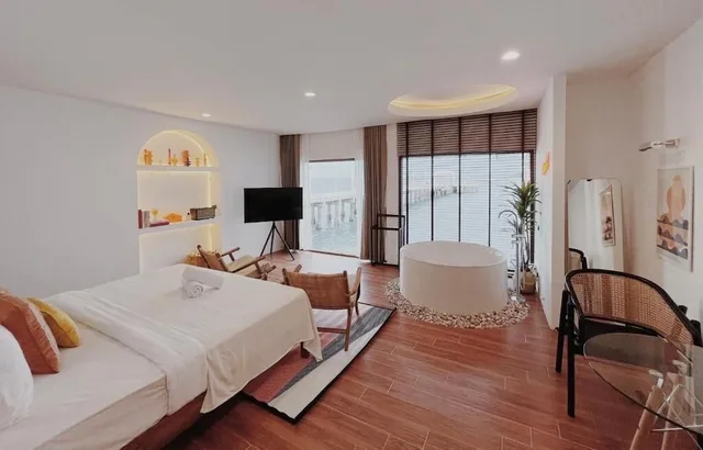 Ocean, Sunset, King Bed، Rimtalay Resort Koh Larn 1/5