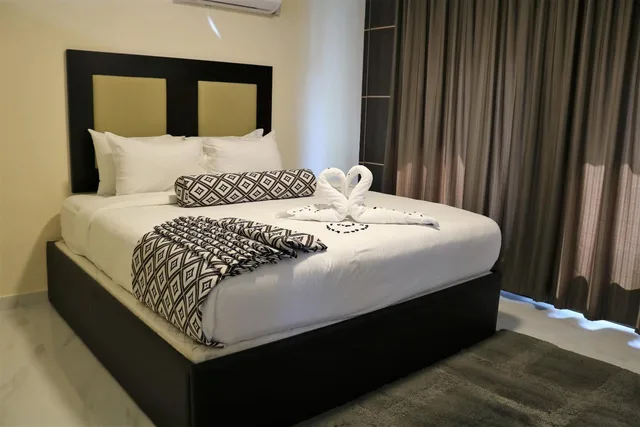 جناح عائلي بسرير كينج، Olive Tree Hotel 1/10