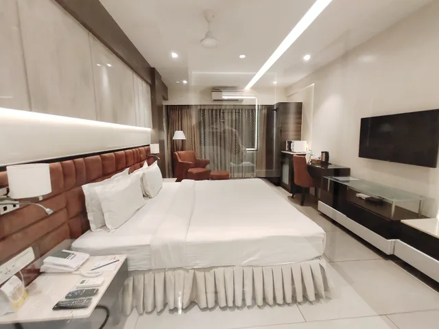 غرفة بريميوم فاخرة، The Flora Grand 2/4