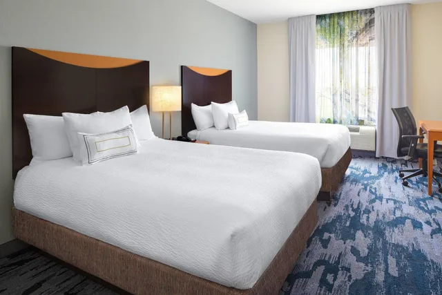 غرفة بسريرين كوين بحوض استحمام لذوي الإعاقة، Fairfield Inn Suites Hobbs 1/1