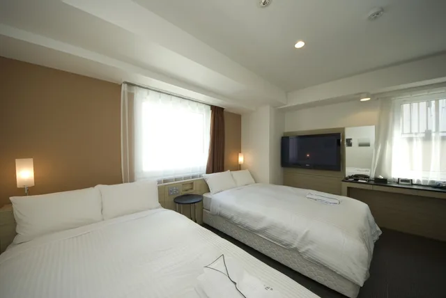 غرفة بسريرين منفصلين، Sotetsu Fresa Inn Tokyo Kyobashi 1/8