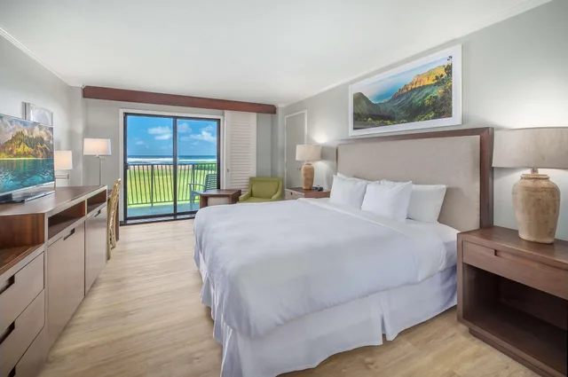 Room, King Bed, OUTRIGGER Kauai Beach Resort & Spa 1/5