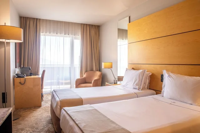 غرفة بسرير مزدوج أو سريرين منفصلين، Vip Executive Azores Hotel 1/10