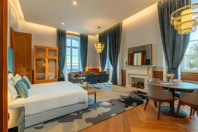 Master, Suite, River View, The Editory Riverside Santa Apolonia Hotel 2/2