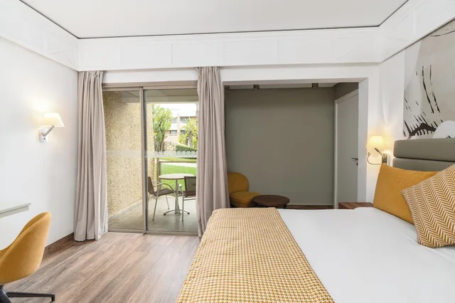 غرفة قياسية ثلاثية بثلاثة أسرّة بإطلالة على البحر، Dunes d Or Ocean Club Agadir 1/3