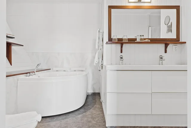 جناح بسريرين منفصلين مع أريكة، Bergabo Hotell & Konferens 7/8