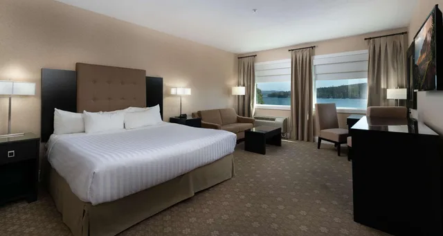 Premium, King Bed, Water View, Sofa، Prestige Oceanfront Resort, WorldHotels Luxury 2/4
