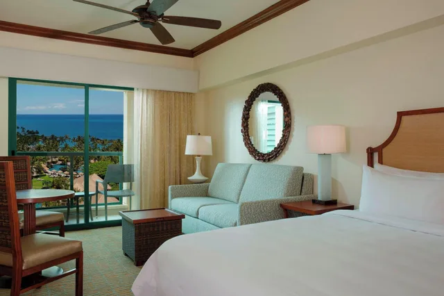 غرفة بسرير مزدوج بإطلالة على الجبل، Marriott S Ko Olina Beach Club 1/2