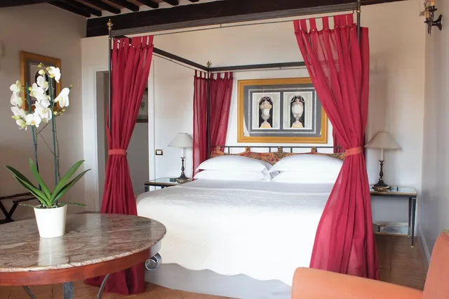 غرفة ديلوكس بسريرين منفصلين بإطلالة، Grand Hotel Continental Starhotels 9/10