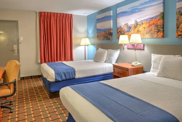 غرفة بسريرين مزدوجين، Days Inn by Wyndham Harriman 1/3