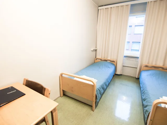 غرفة اقتصادية بسريرين منفصلين بحمام مشترك، Eurohostel 1/2