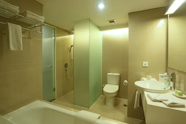 غرفة سوبيريور بسرير كينج، Treepark Serviced Apartment Karawang 5/6