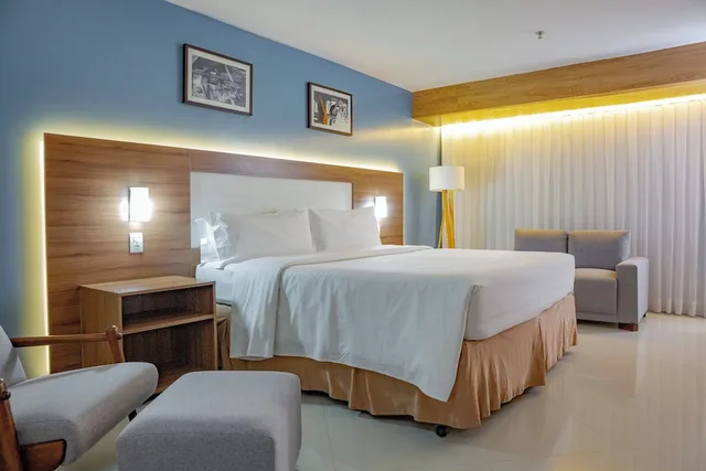 غرفة قياسية بسرير كينج في الطابق العلوي، Holiday Inn Express Belem Ananindeua 2/7