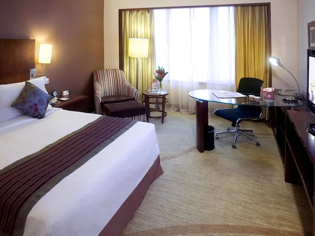 غرفة تنفيذية بسرير كينج، Grand Mercure Beijing Central 1/8