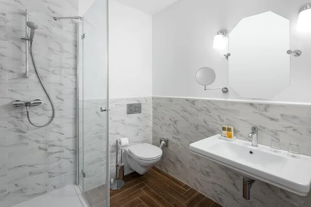 غرفة ثلاثية، Ambra Hotel 6/9