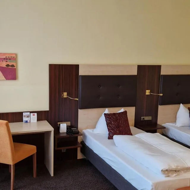 غرفة عائلية بثلاثة أسرّة، Best Western Hotel Augusta 1/5