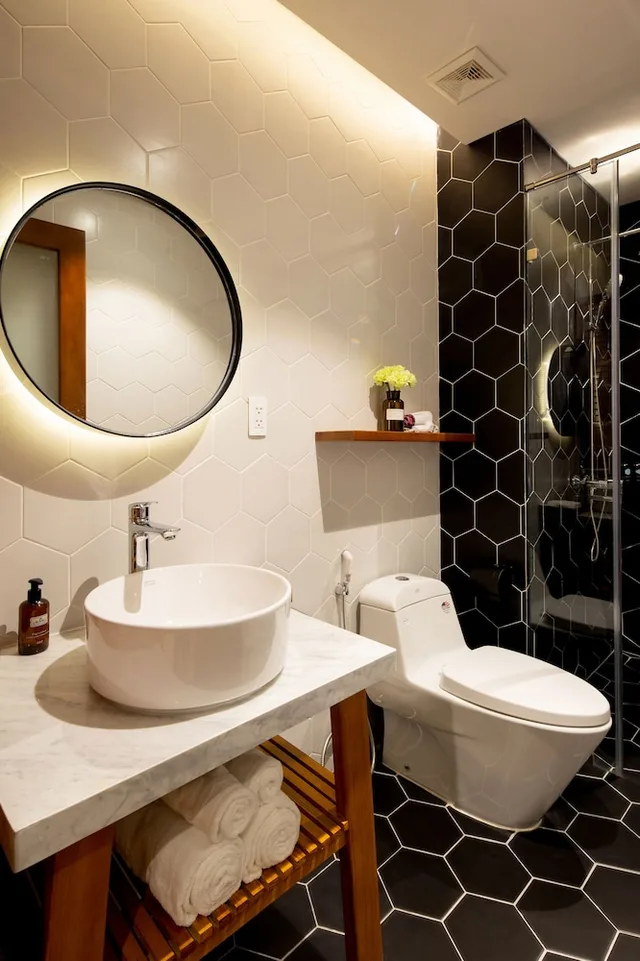 غرفة ديلوكس بسرير كينج بشرفة، The Glomad Da Nang Hotel - Hostel 4/4