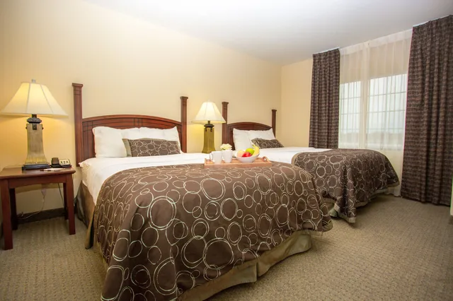جناح بسريرين مزدوجين بمطبخ، Staybridge Suites Great Falls 2/2