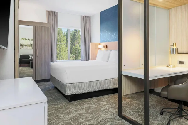 Suite, Multiple Beds، SpringHill Suites by Marriott Truckee Lake Tahoe 3/6
