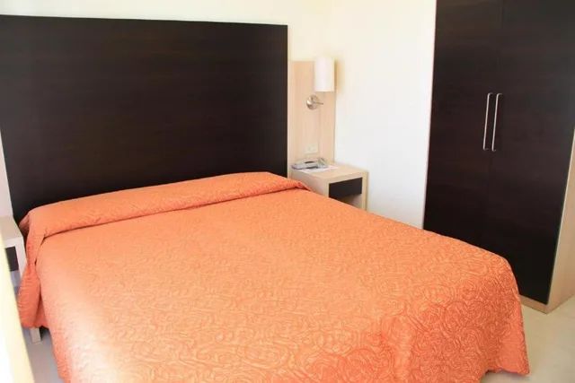 غرفة اقتصادية بسرير مزدوج أو سريرين منفصلين، C Hotels International 3/4