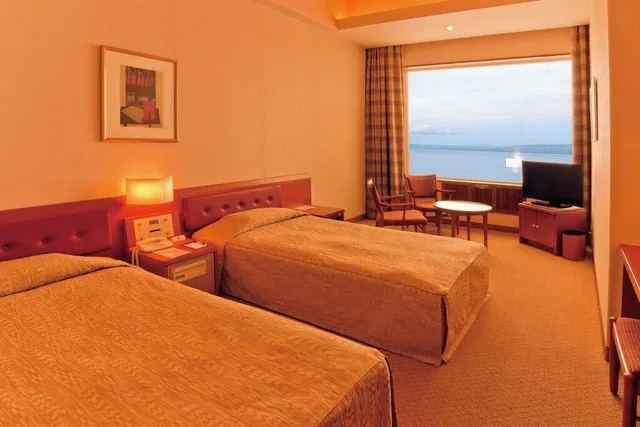 غرفة بسريرين منفصلين بإطلالة على البحيرة للمدخنين، Kussharo Prince Hotel 3/4
