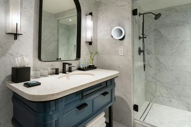 Premium, King Bed, Bay View, High Floor, The Vinoy Resort & Golf Club Autograph Collection 7/8