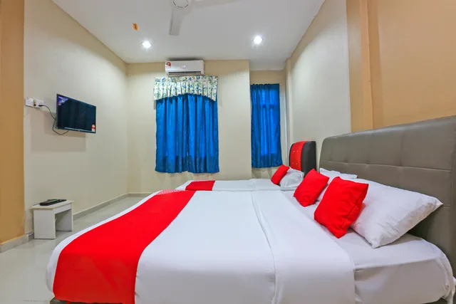 Deluxe, Triple, OYO 89933 Nun Hotel 1/4