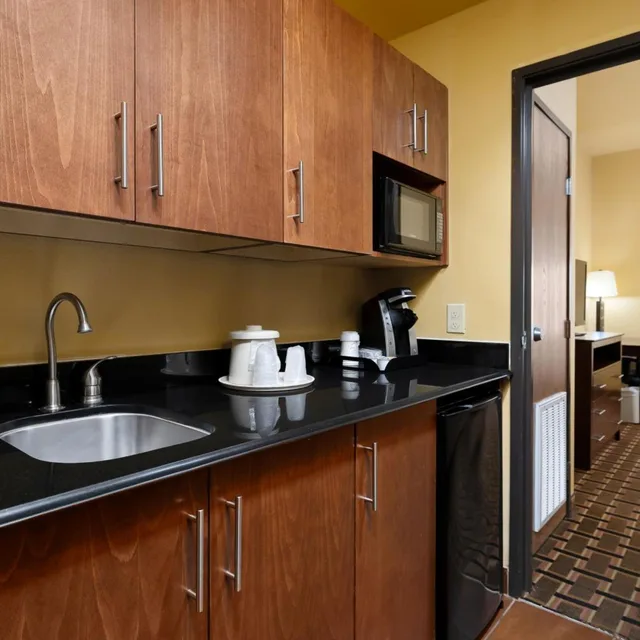 Suite, 2 Queen Beds, Sofa, Holiday Inn Express Hotel And Suites George West 5/5