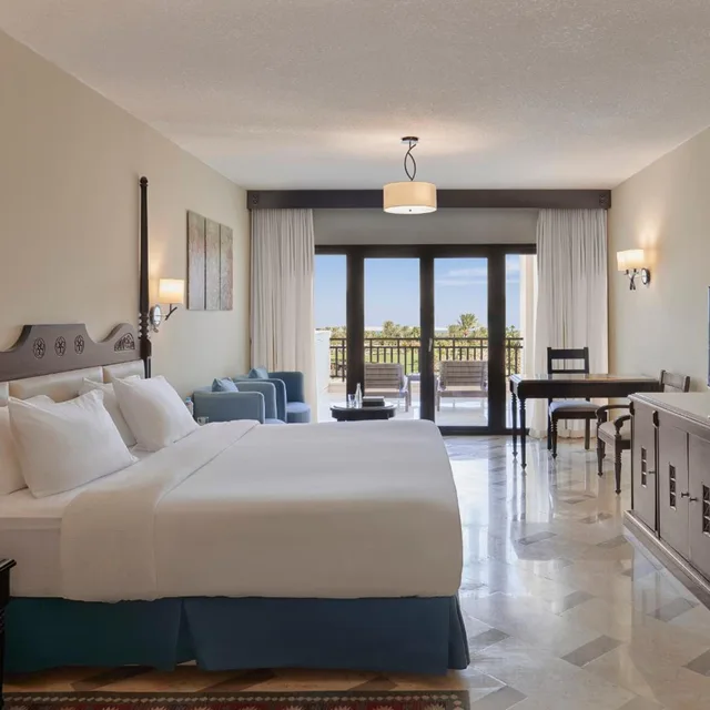 جناح ديلوكس بسرير مزدوج، Steigenberger ALDAU Beach Hotel 1/3