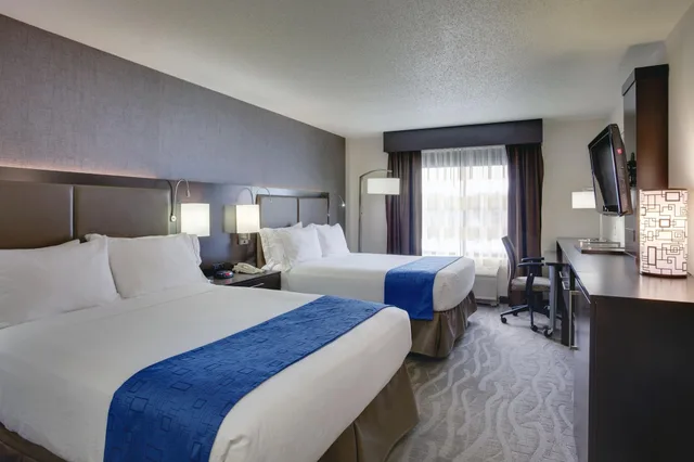 غرفة بسريرين مزدوجين لذوي الإعاقة، Holiday Inn Express Hotel Suites Meadowlands Area 1/2