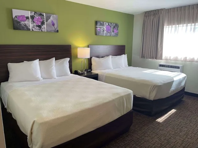 غرفة بسريرين كوين، Suburban Studios Melbourne Airport 1/1
