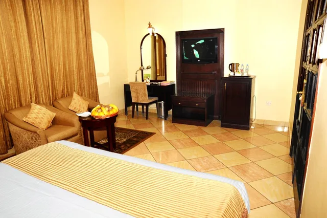Junior Suite, Al Jazeera Royal Hotel 9/10