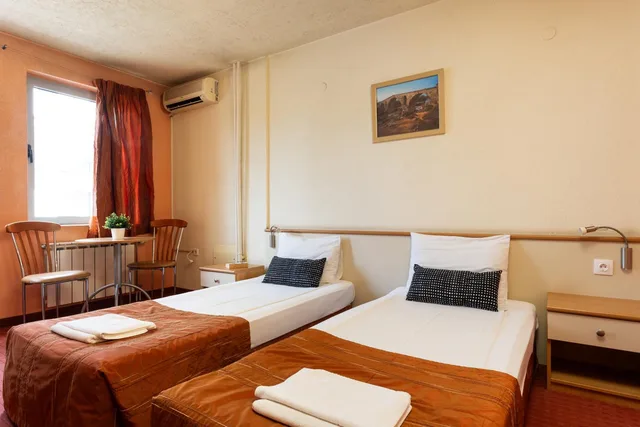 غرفة مفردة، Brod Hotel 12/20