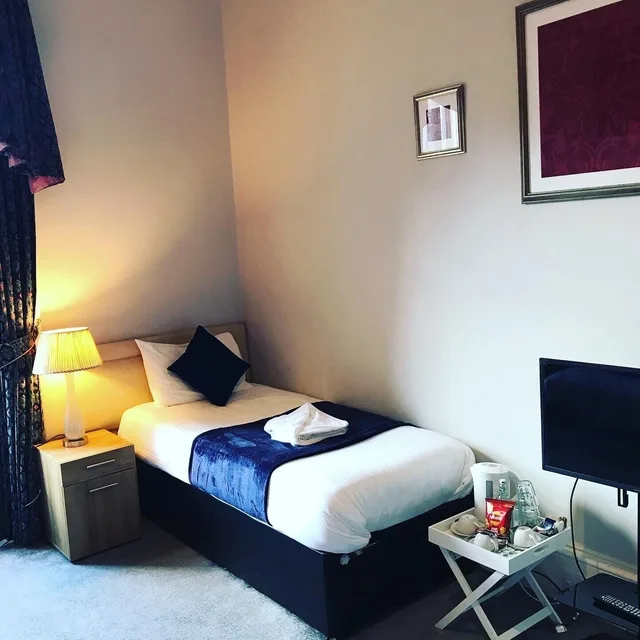 جناح بسرير مزدوج وسرير فردي، Ardenlee Guest House 10/10
