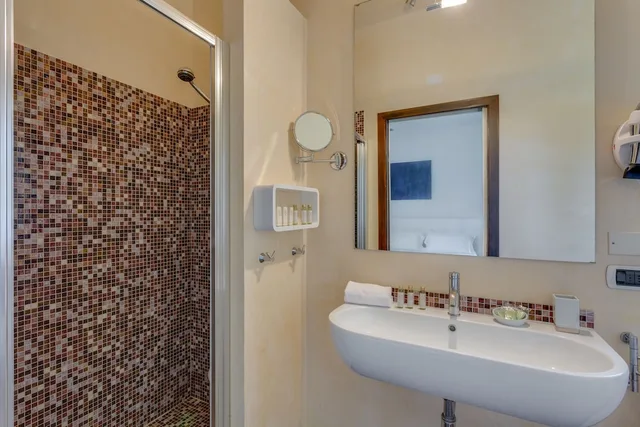 Deluxe, Triple, 2 Double Beds, Annex, I Barronci Villa 6/9